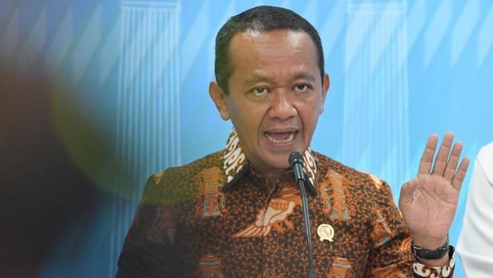 pemerintah cabut izin tambang nikel raja ampat