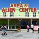 Dalam Dua Hari, KAI Daop 8 Surabaya Tutup Lima Perlintasan Liar Di Wilayah Bojonegoro, Bukti Komitmen Pada Keselamatan